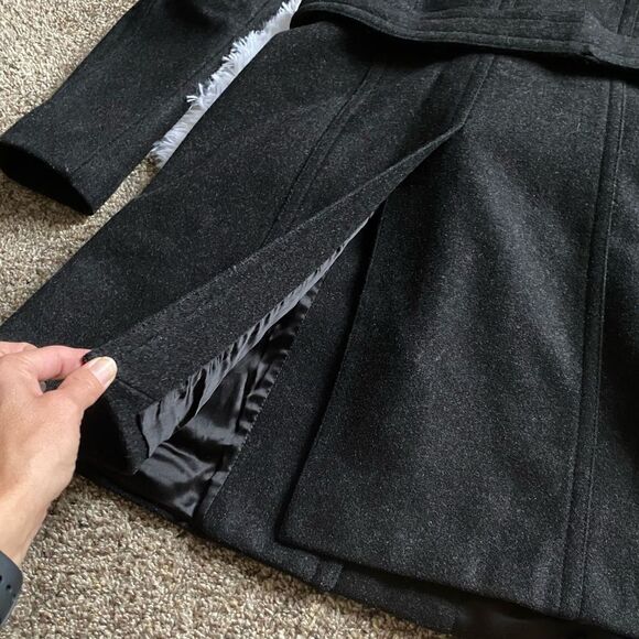 United Colors of Benetton Wool Coat Belted Lined Size 40 Womens US Size 4 - Picture 5 of 10